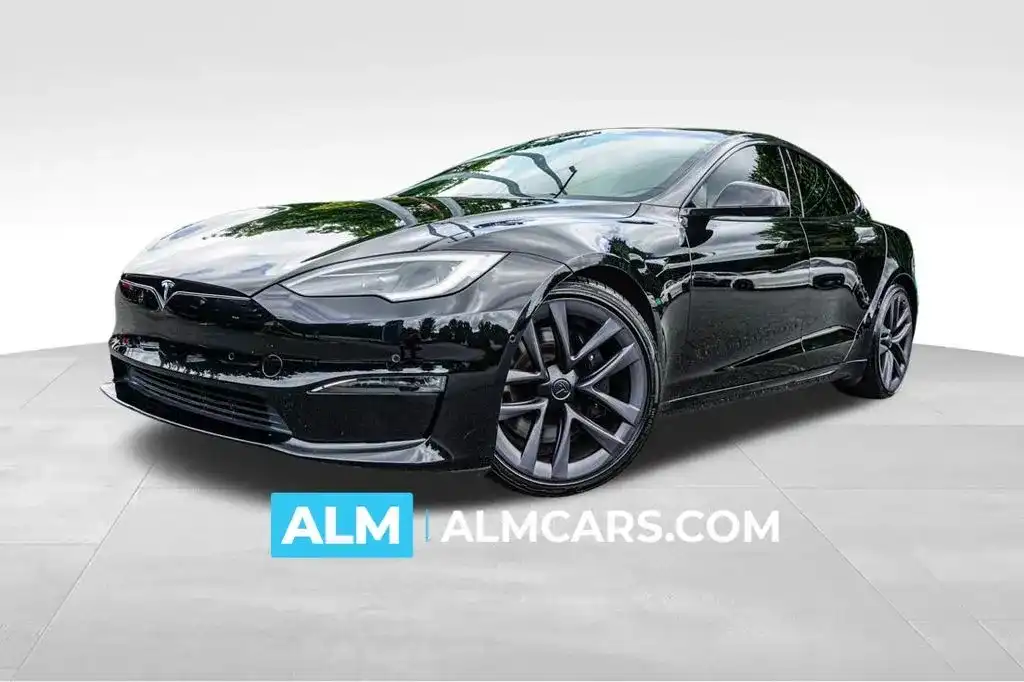 2022 Tesla Model S Plaid's photo