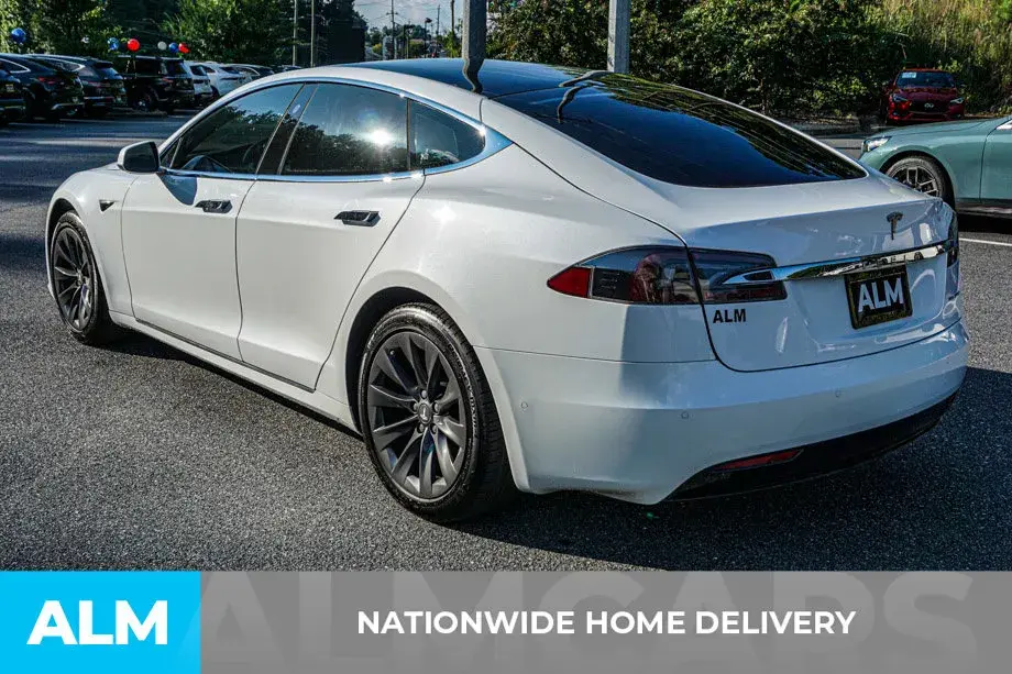 2020 Tesla Model S Long Range Plus photo 4