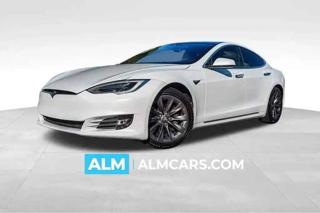 2020 Tesla Model S Long Range Plus's photo