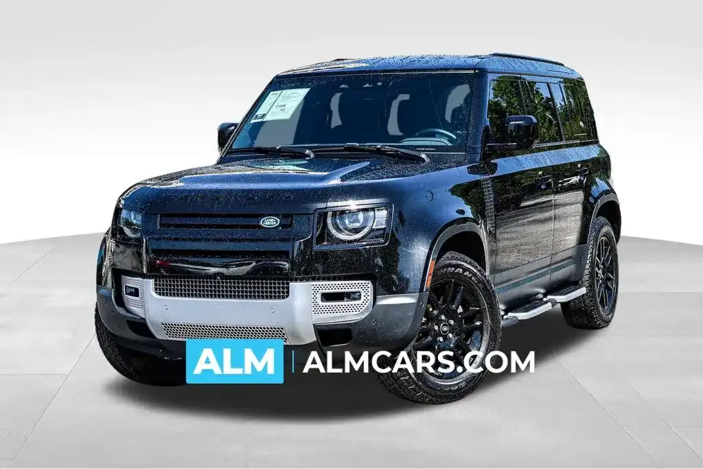 2023 Land Rover Defender S's photo