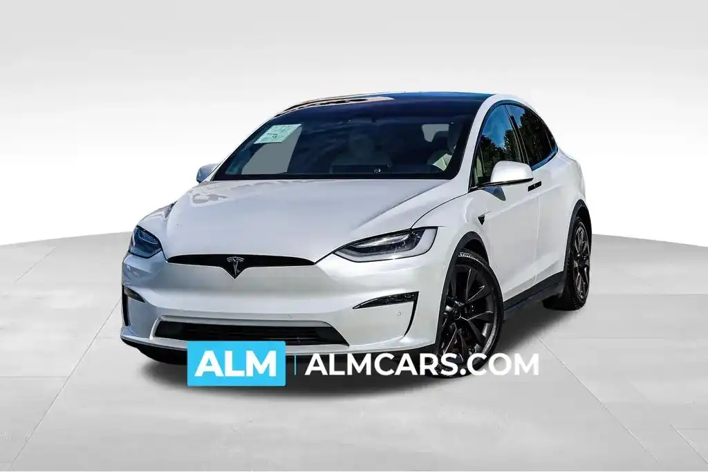 2023 Tesla Model X Long Range's photo