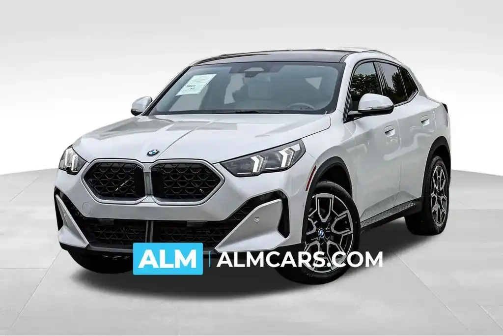2025 BMW X2 xDrive28i's photo