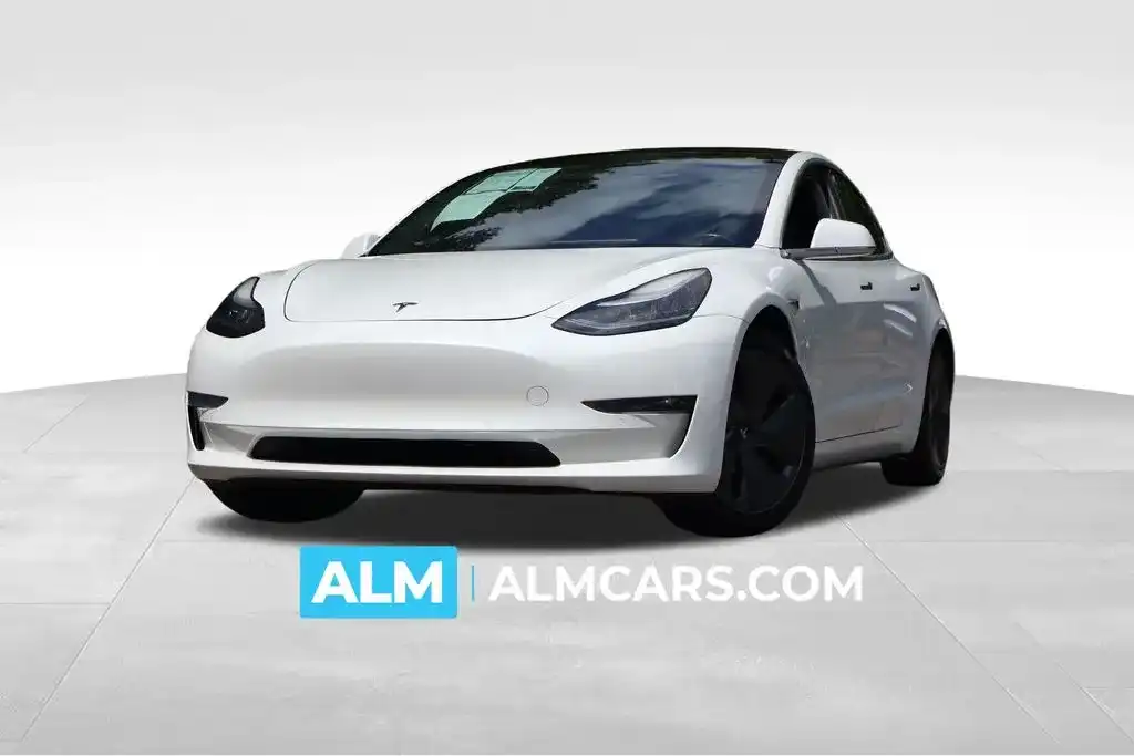 2020 Tesla Model 3 Standard Range Plus's photo