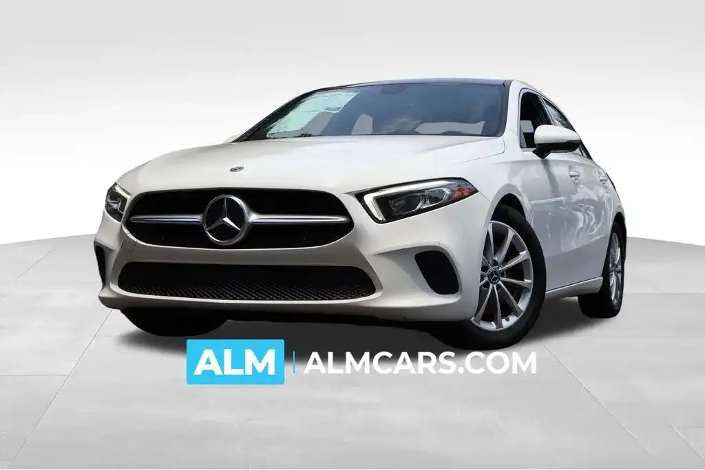 2021 Mercedes-Benz A-Class A220's photo