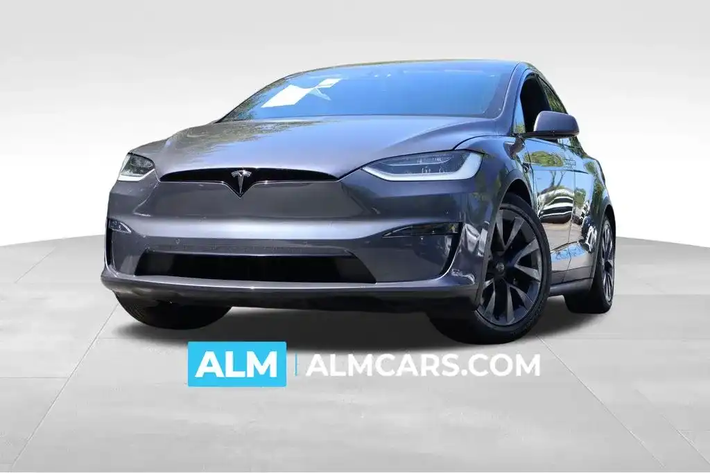 2022 Tesla Model X Long Range's photo