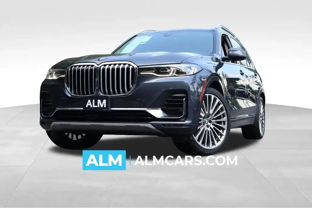 2022 BMW X7 xDrive40i's photo