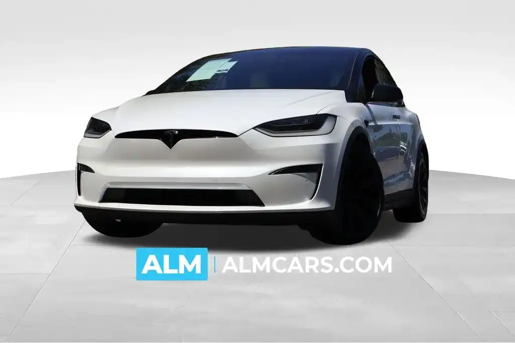 2023 Tesla Model X Long Range's photo