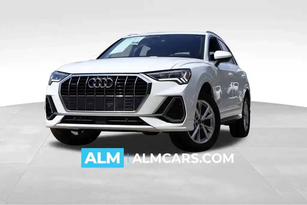 2025 Audi Q3 45 TFSI S Line Premium quattro's photo
