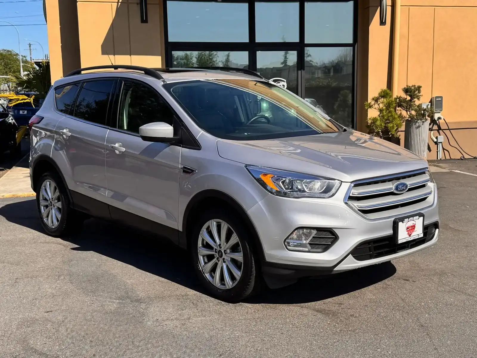 2019 Ford Escape SEL 4WD's photo
