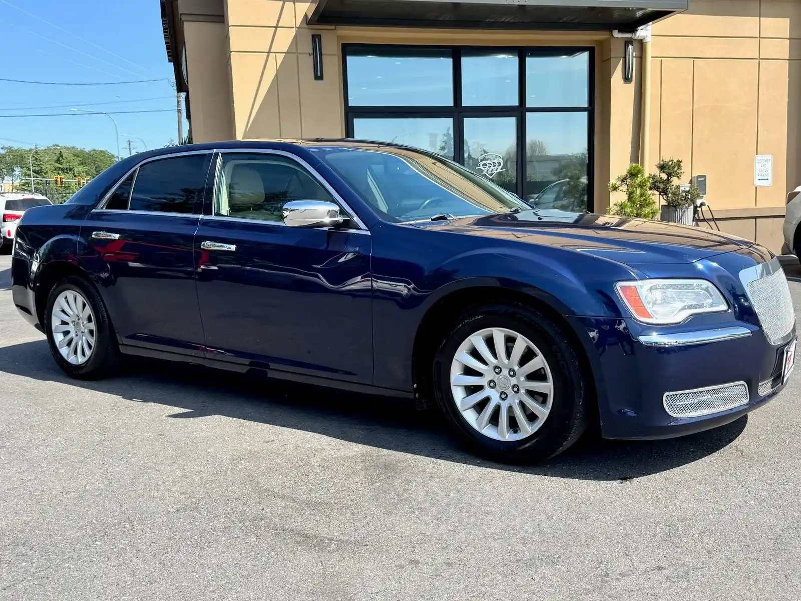 2013 Chrysler 300 Base's photo