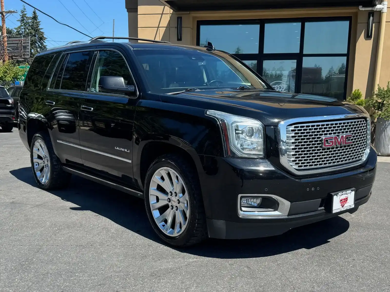 2015 GMC Yukon 4WD Denali's photo