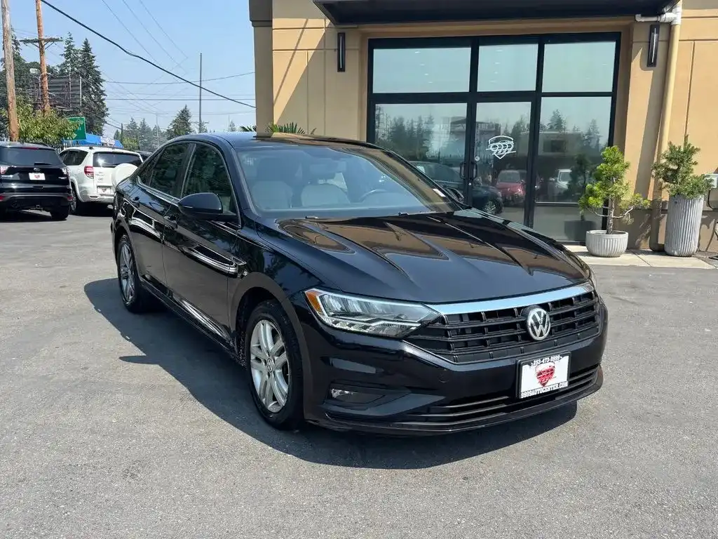 2020 Volkswagen Jetta 1.4T R-Line Auto's photo