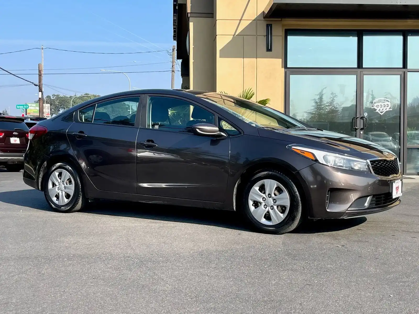 2017 Kia Forte LX AT's photo