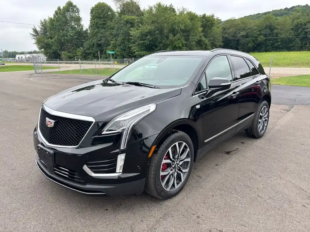 2025 Cadillac XT5 Sport AWD's photo