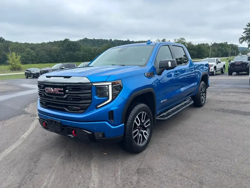 2023 GMC Sierra AT4 4WD Crew Cab Short Box's photo