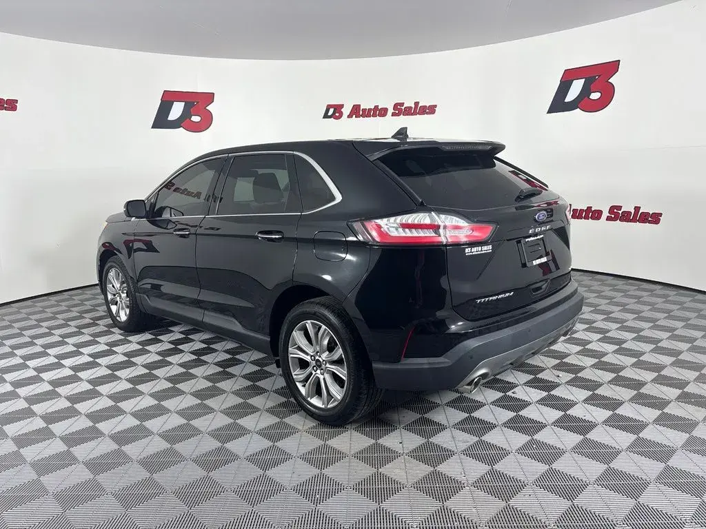 2023 Ford Edge Titanium AWD photo 4