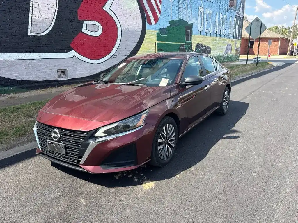 2024 Nissan Altima 2.5 SV's photo
