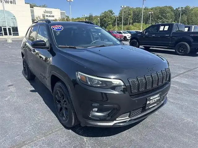 2023 Jeep Cherokee Altitude Lux 4WD's photo