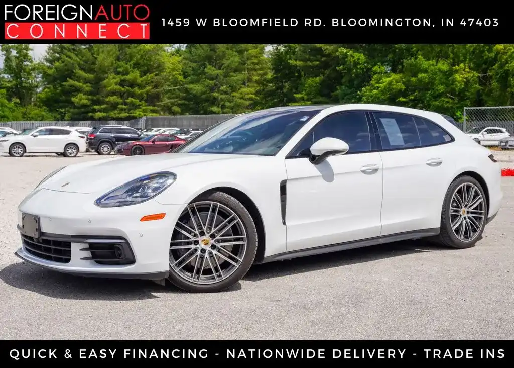 2019 Porsche Panamera 4 Sport Turismo's photo
