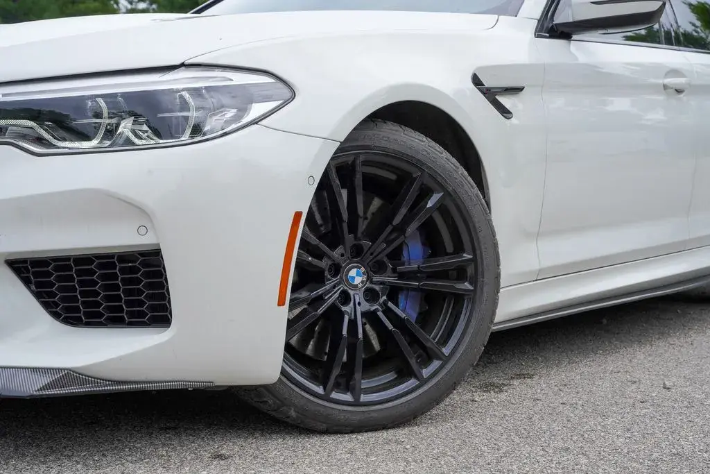2019 BMW M5 Competition photo 3