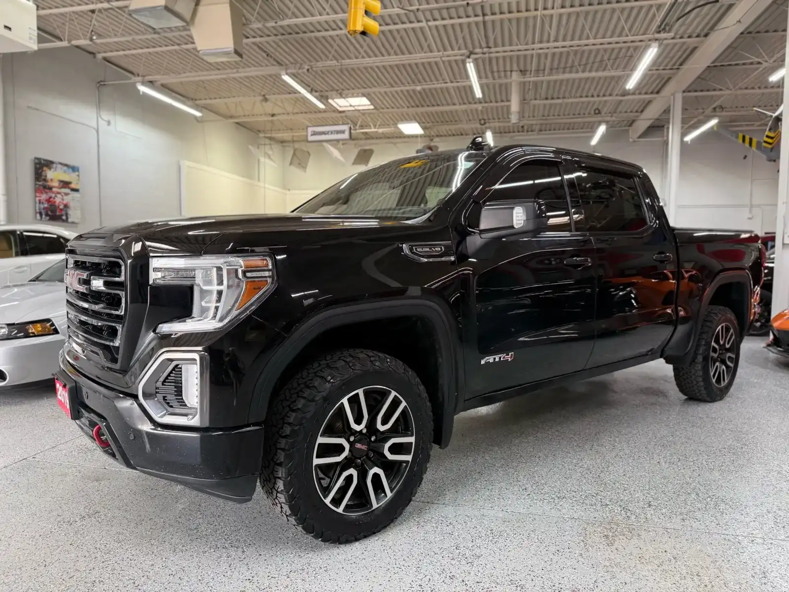 2019 GMC Sierra AT4 4x4 Crew Cab Standard Box's photo