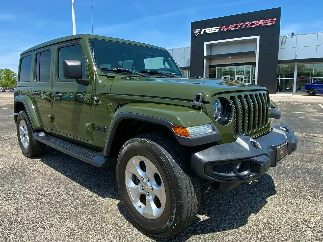 2020 Jeep Wrangler Sahara Altitude's photo