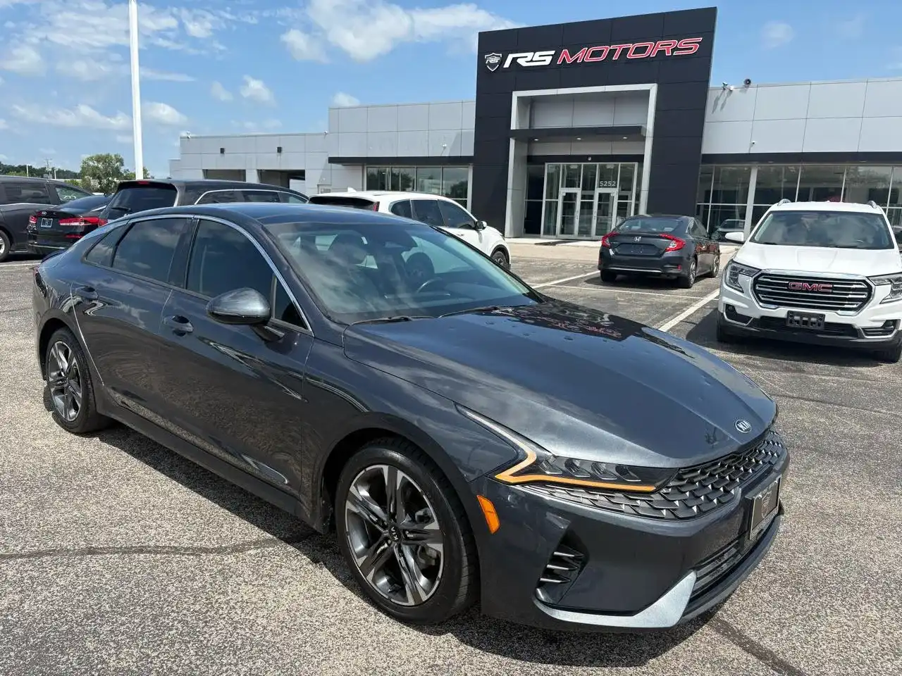 2021 Kia Optima EX FWD's photo