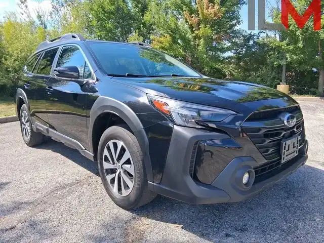 2024 Subaru Outback Premium's photo