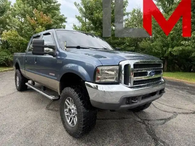 2004 Ford F-350 Lariat 4x4 Crew Cab SWB's photo