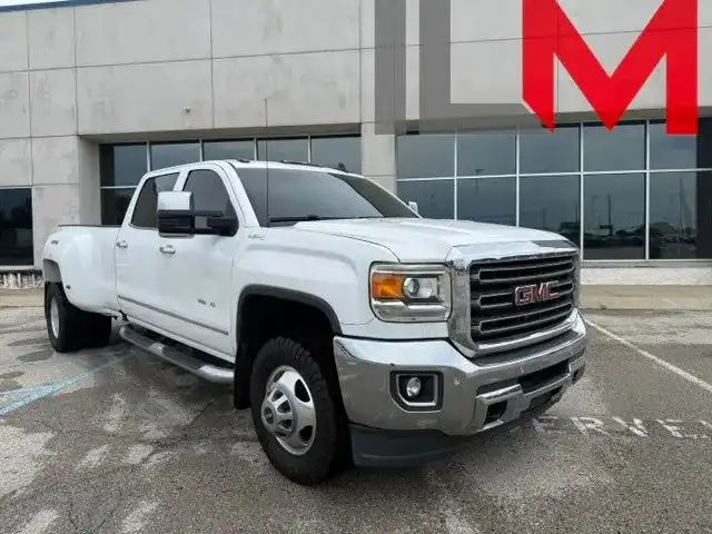 2016 GMC Sierra 4WD Crew Cab Standard Box SLT's photo