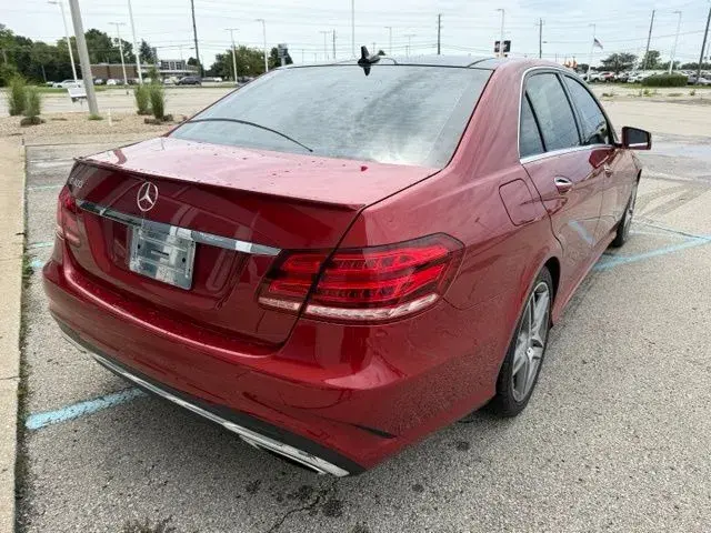2015 Mercedes-Benz E-Class E400 photo 3