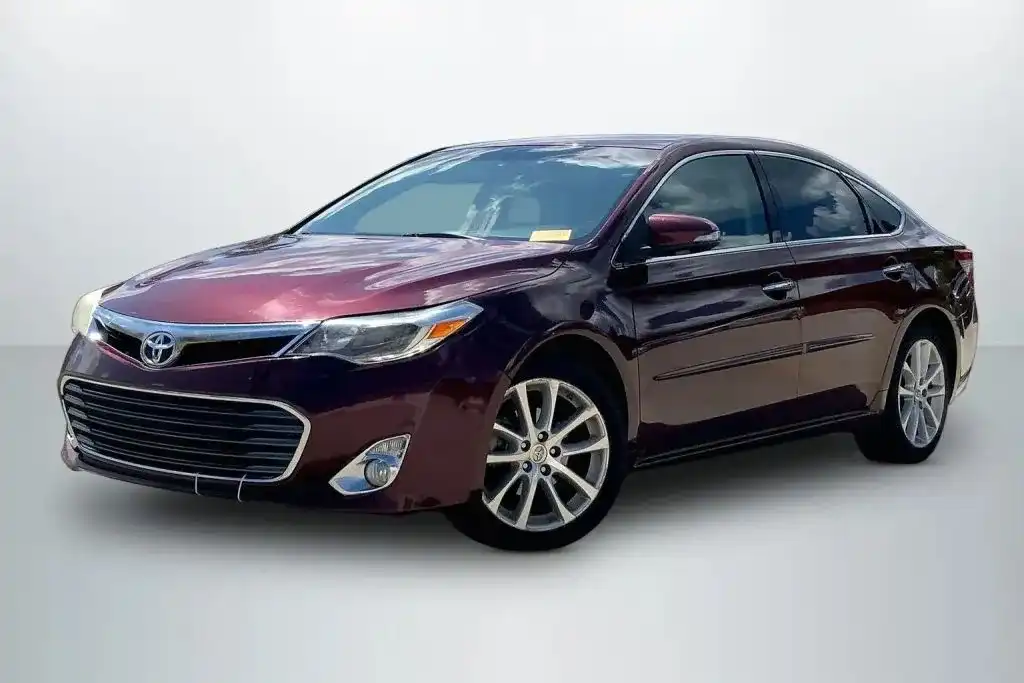 2015 Toyota Avalon Limited's photo