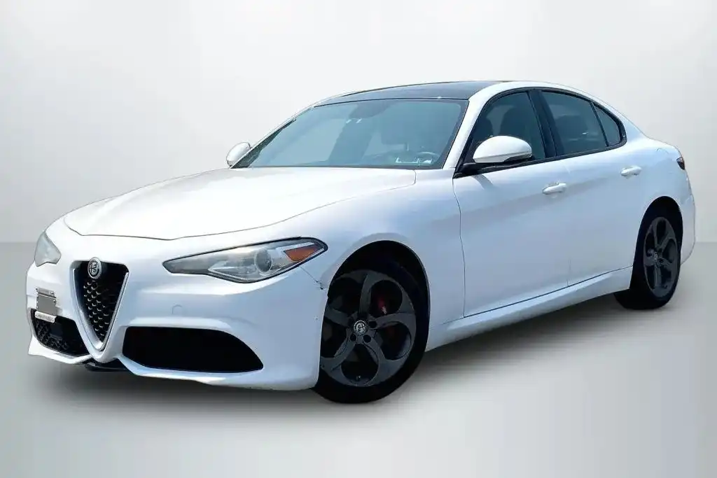 2017 Alfa Romeo Giulia 2.0 Auto AWD's photo