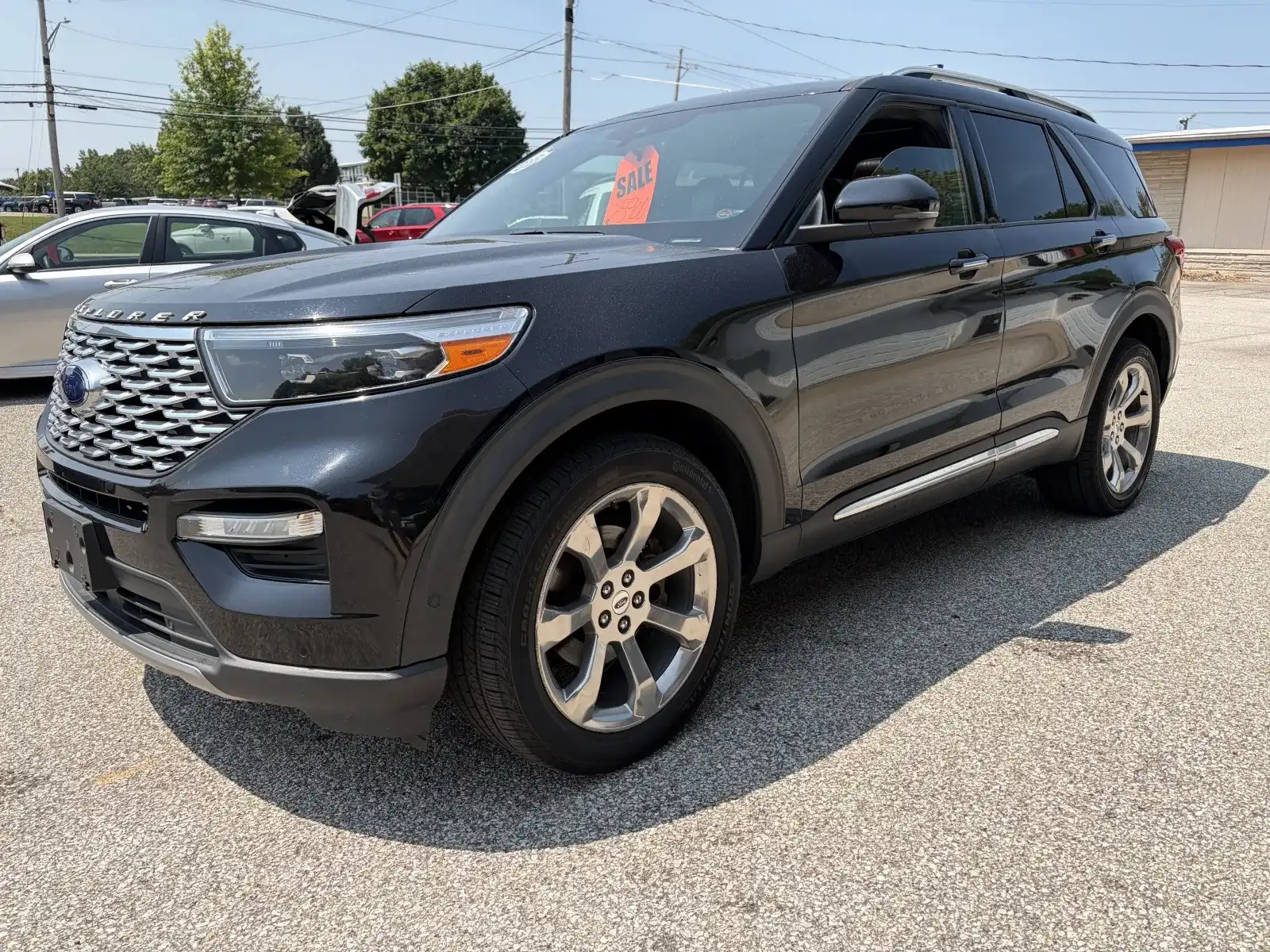 2020 Ford Explorer Platinum 4WD's photo