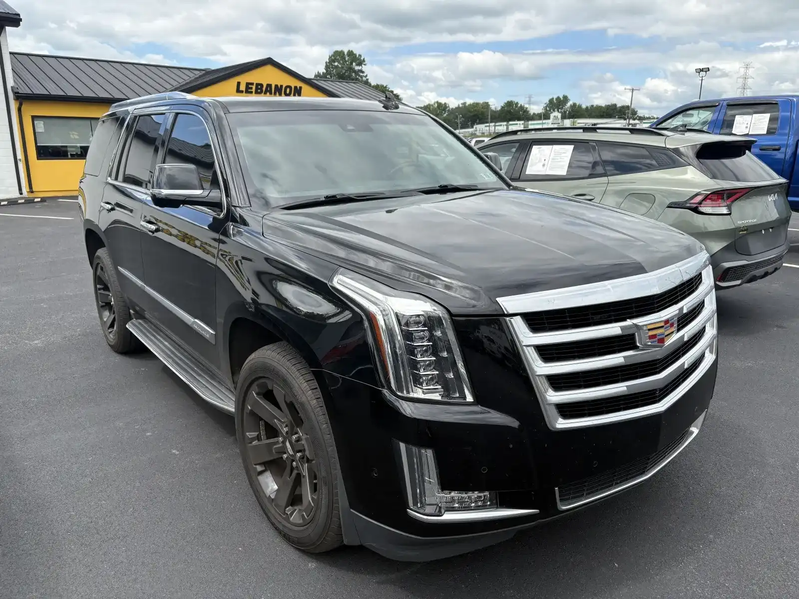 2018 Cadillac Escalade AWD Luxury's photo
