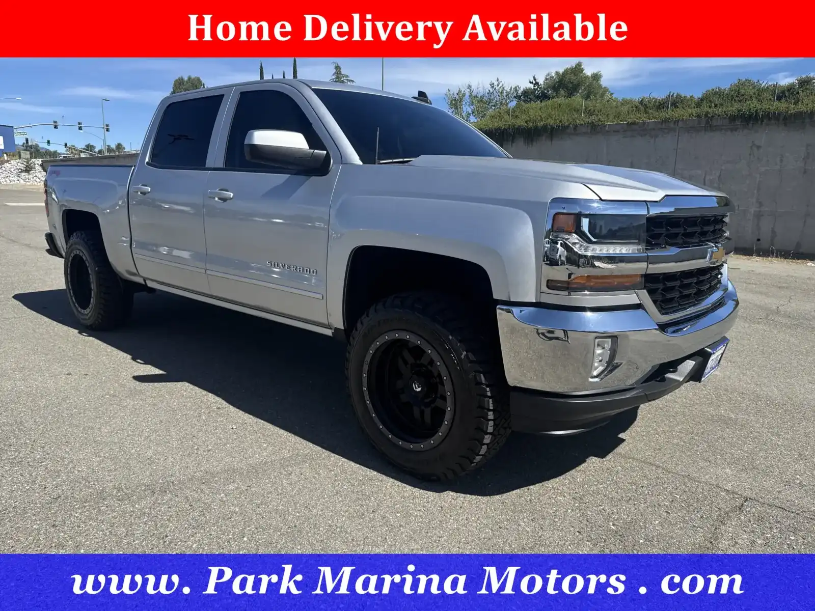 2017 Chevrolet Silverado 1500 LT 4X4 Crew Cab Short Box's photo