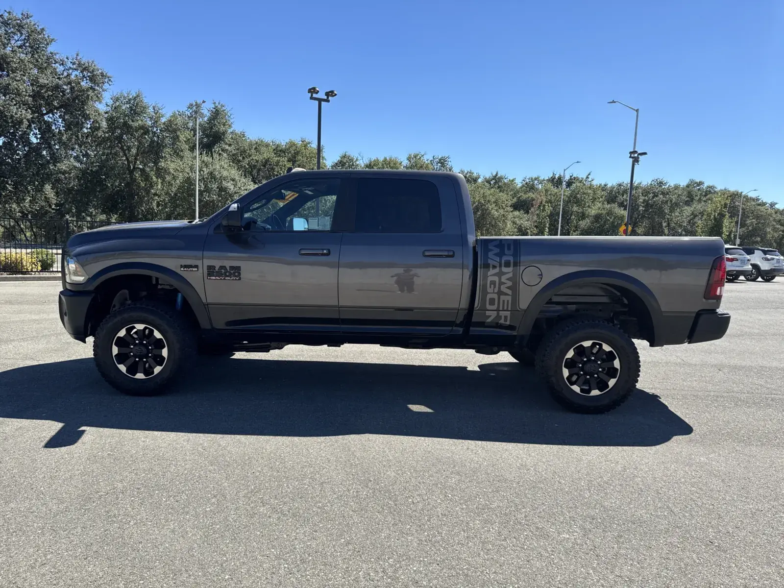 2017 RAM 2500 Power Wagon 4X4 Crew Cab SWB photo 4