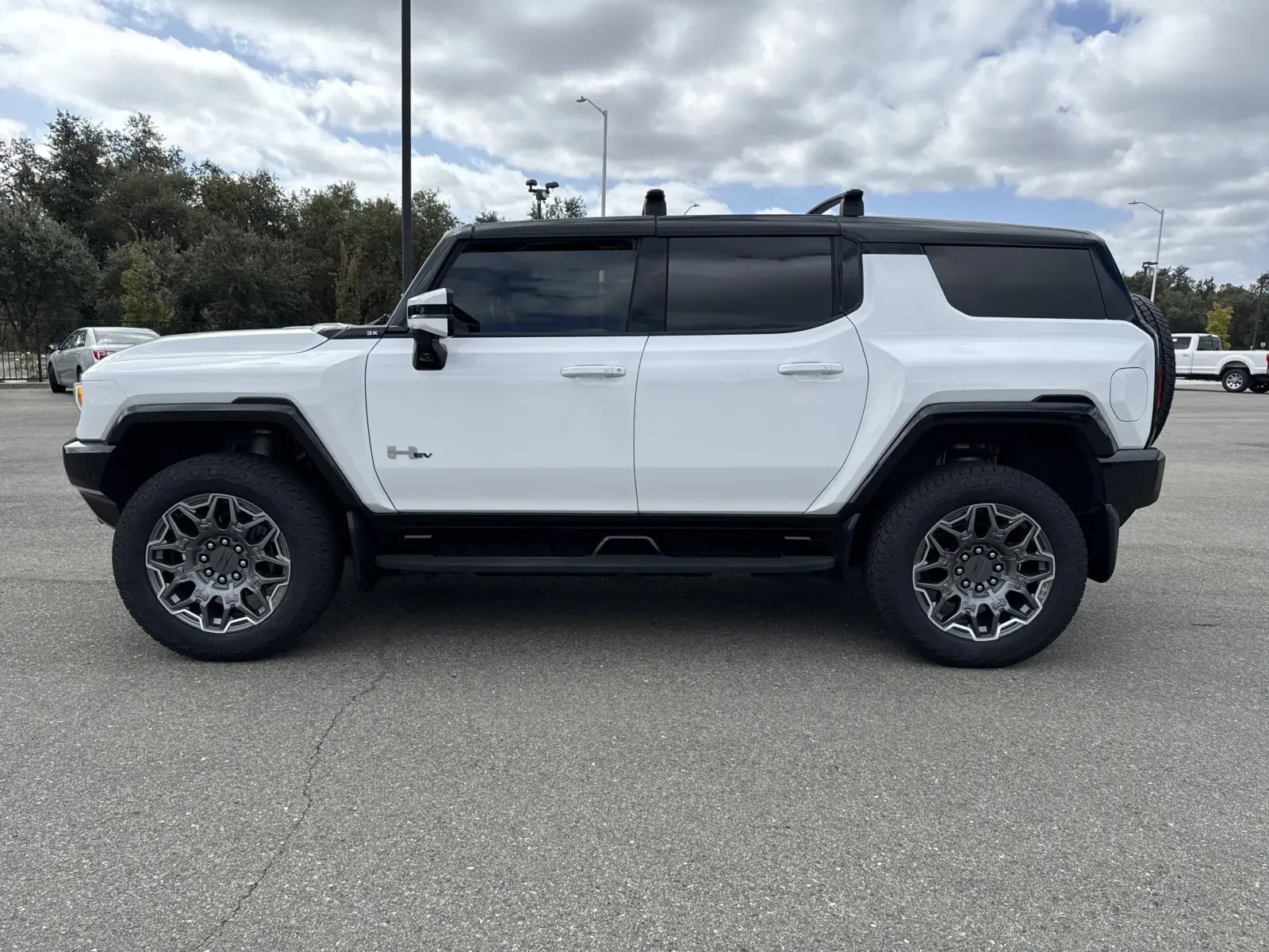 2025 GMC Hummer EV 3X SUV photo 4