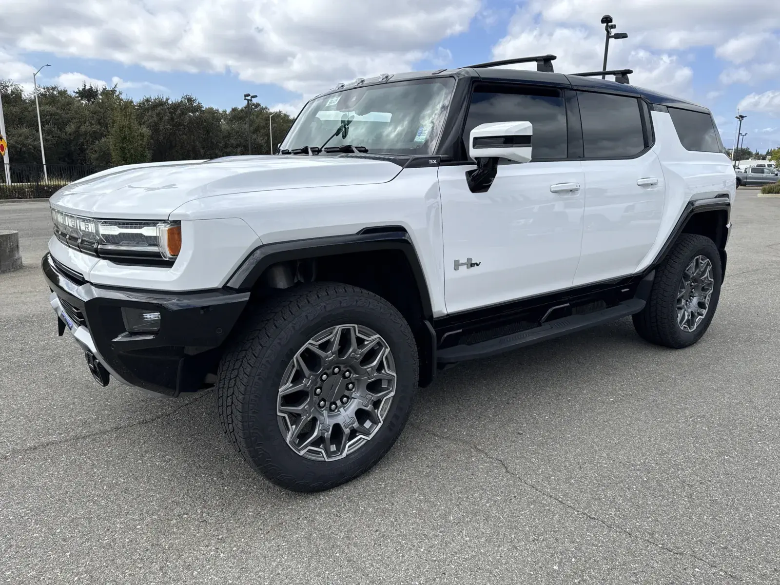 2025 GMC Hummer EV 3X SUV photo 3