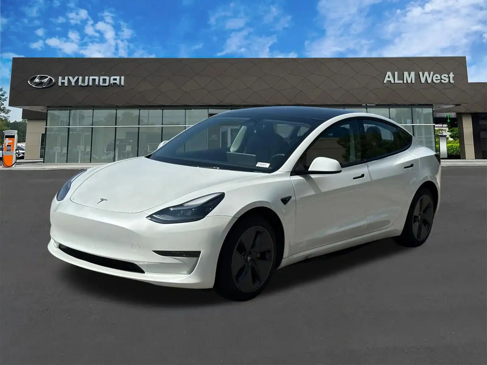 2023 Tesla Model 3 Base's photo