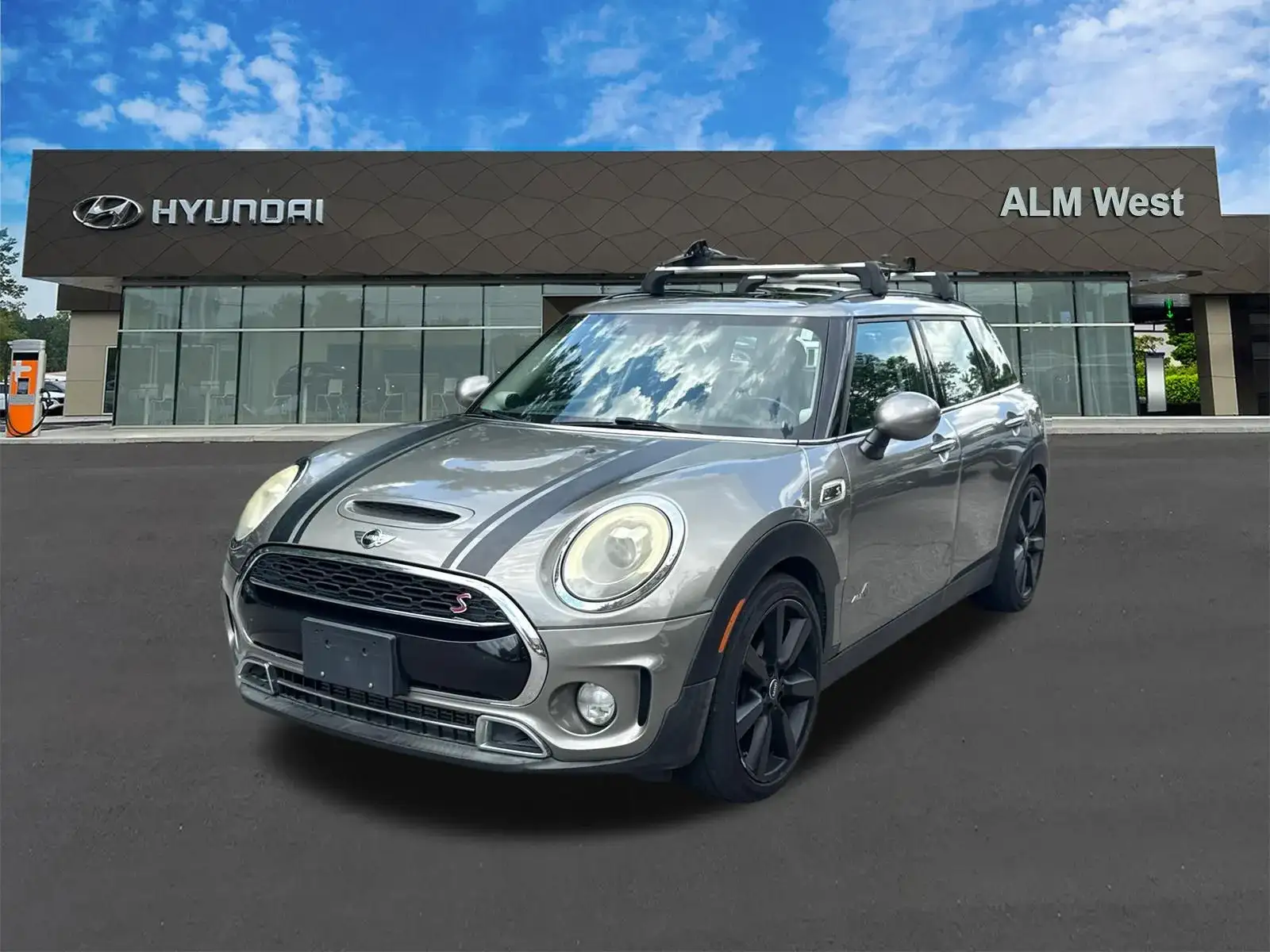2017 MINI Clubman Cooper S ALL4's photo