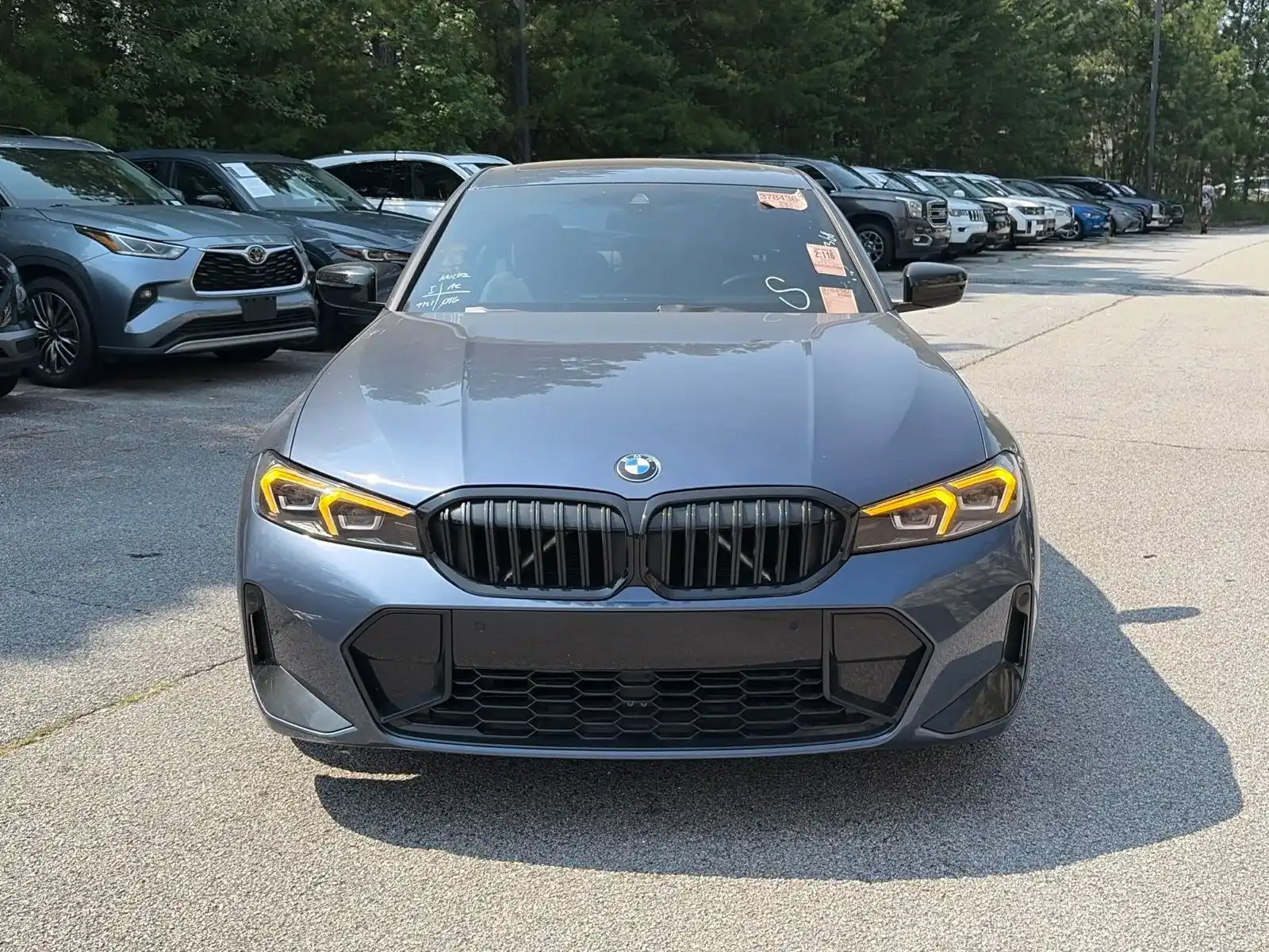 2025 BMW 3 Series 330i Sedan's photo