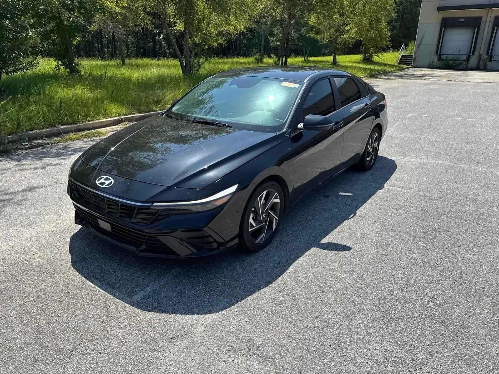 2025 Hyundai Elantra 2.0 Limited IVT's photo