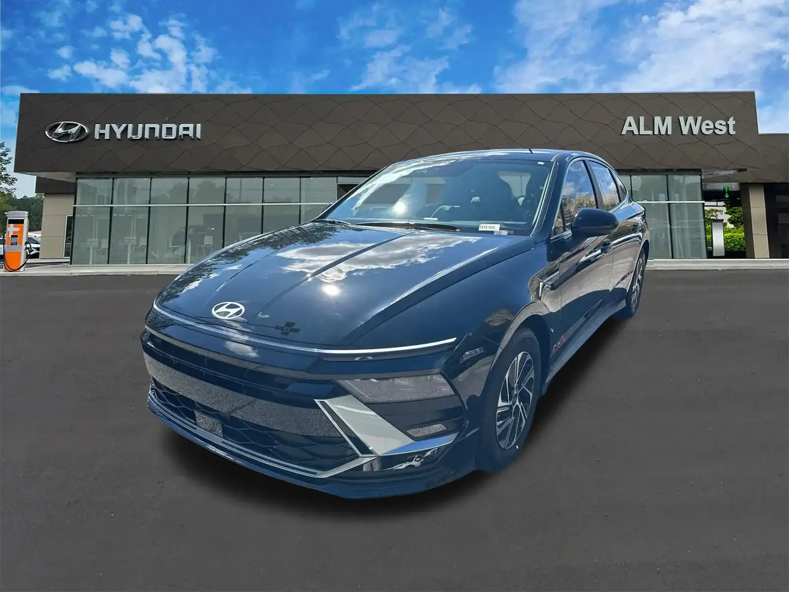 2026 Hyundai Sonata Blue's photo