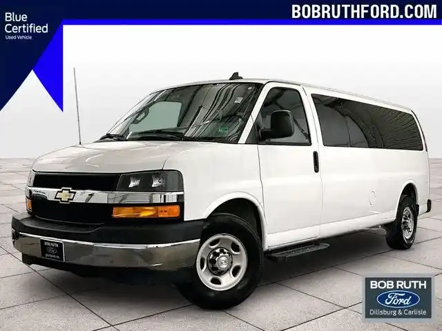 2017 Chevrolet Express 3500 LS Extended's photo