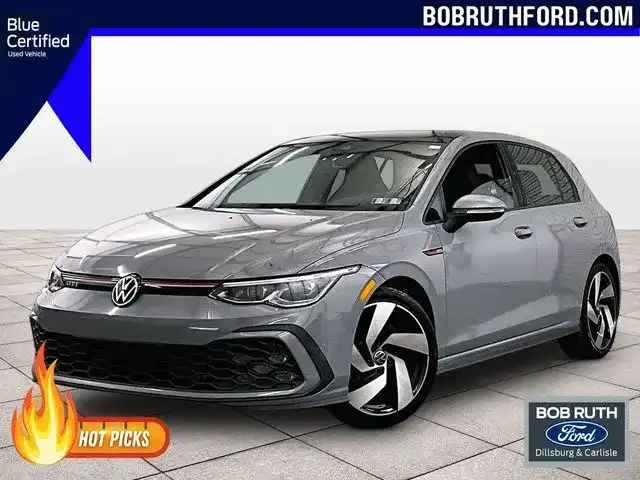 2023 Volkswagen Golf GTI 2.0T SE 4-door's photo