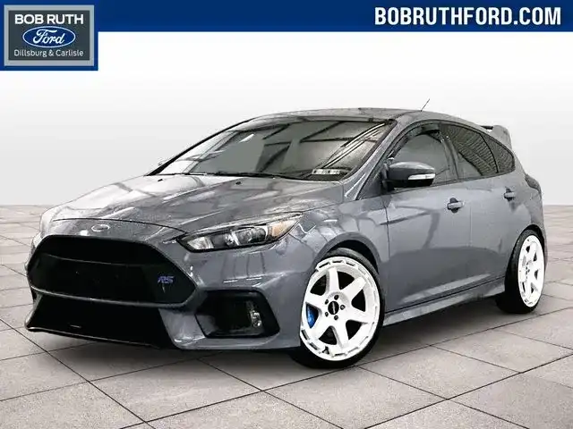 2017 Ford Focus 5 Door Hatch RS's photo