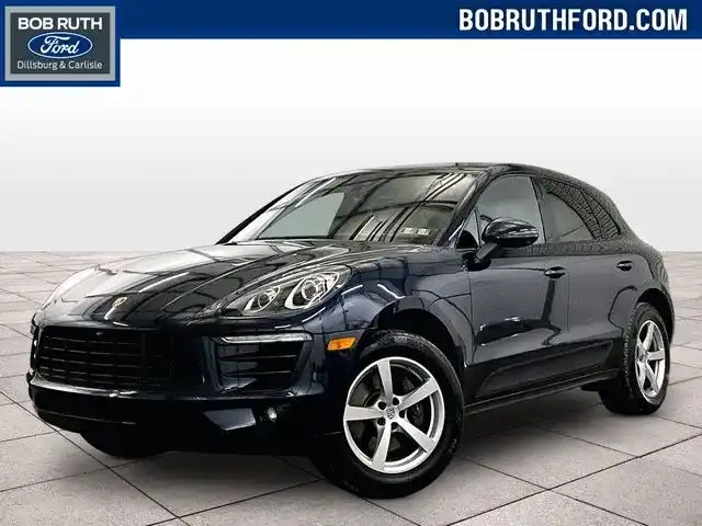 2017 Porsche Macan Base's photo