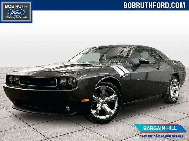 2014 Dodge Challenger R/T's photo