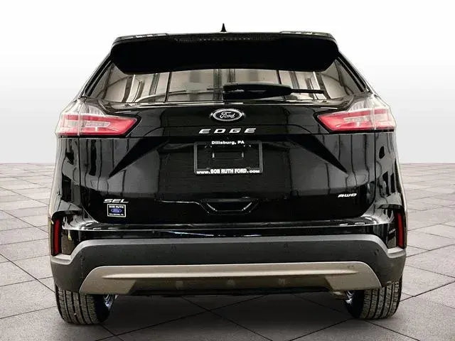 2024 Ford Edge SEL AWD photo 4